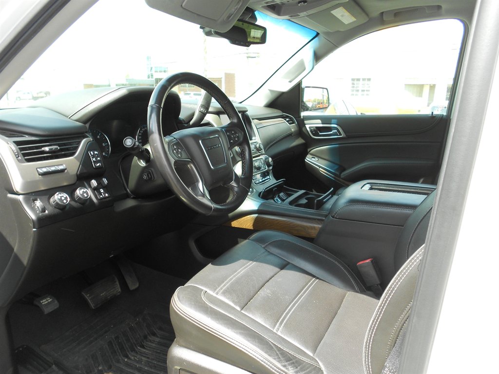 2019 GMC Yukon Denali - Photo 8