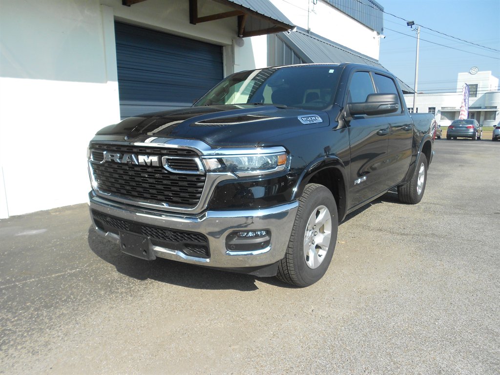 2025 RAM 1500 Big Horn/Lone Star 4x4 Crew Cab 5'7's photo