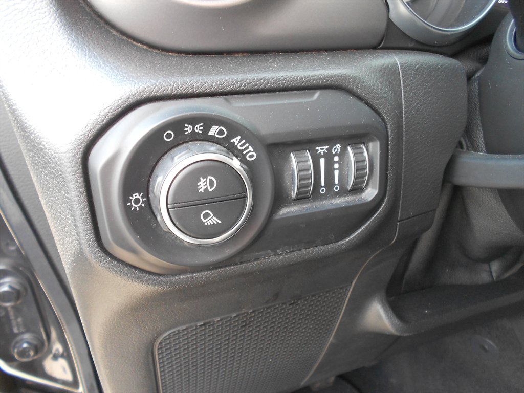 2021 Jeep Gladiator WILLYS - Photo 18