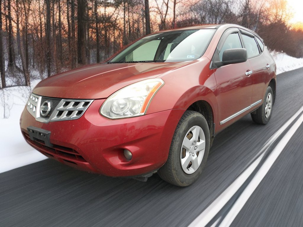 2013 Nissan Rogue S's photo