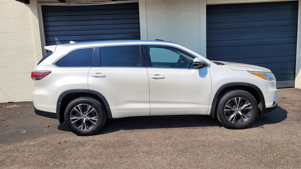 2016 Toyota Highlander XLE V6's photo