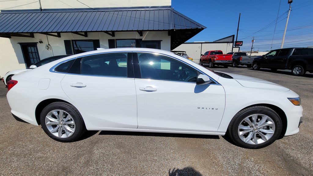 2025 Chevrolet Malibu 1LT's photo